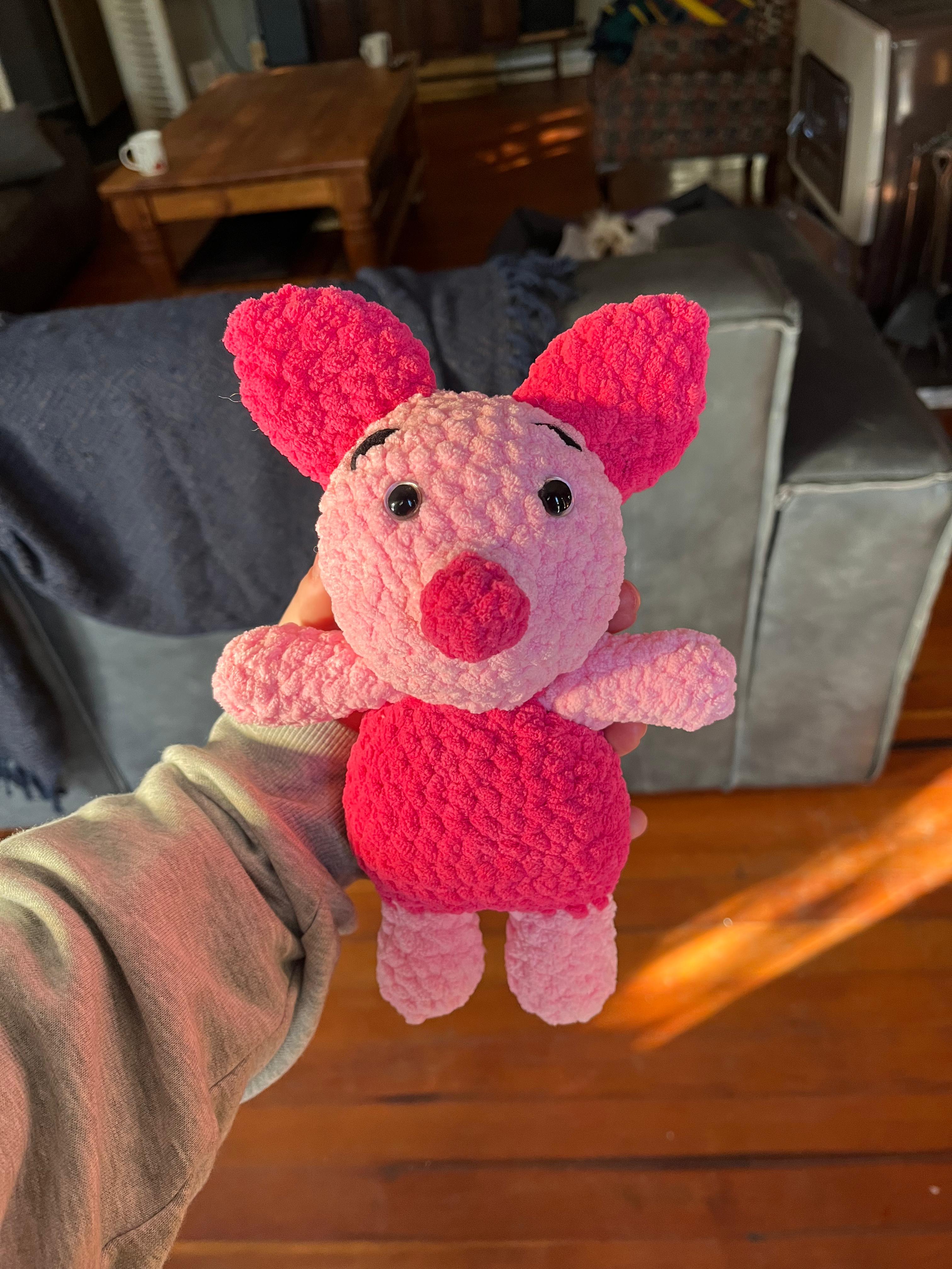 🐷 Free Pattern Friday: Piglet Plushie 🧶